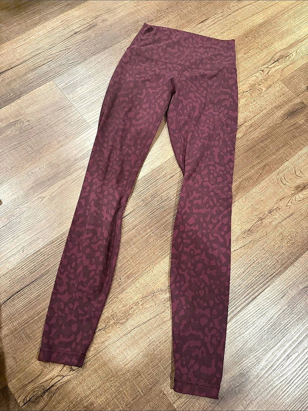 lululemon Align Pant 28" Women's burgundy Animal Print Leggings